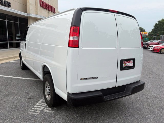 Used 2025 Chevrolet Express 2500 Extended w/ Driver Convenience Package RWD image 5