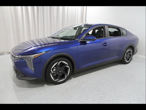 Used 2025 Kia K4 EX FWD image 3
