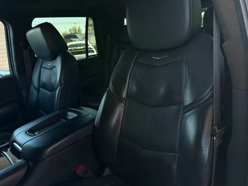 Used 2016 Cadillac Escalade Platinum AWD/4WD image 45