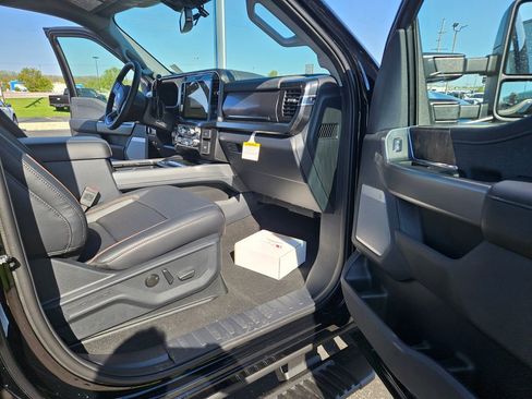 New 2026 Ford F550 4x4 Crew Cab Super Duty image 19