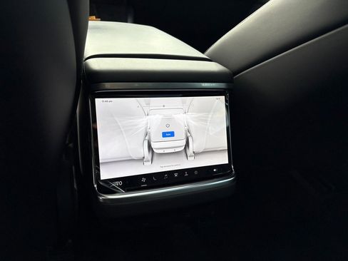 Used 2023 Tesla Model S Standard Range image 25