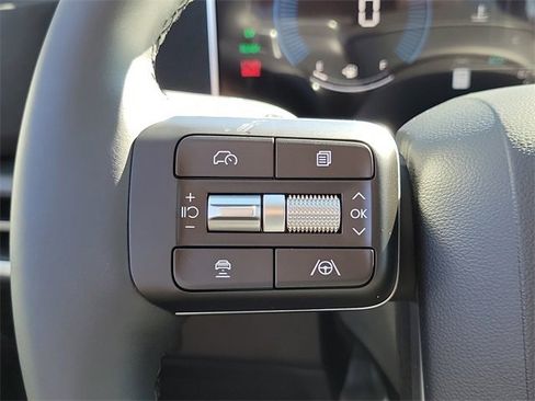 New 2026 Hyundai Santa Fe SE image 5