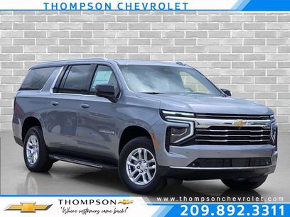 New 2026 Chevrolet Suburban LT w/ Comfort Package