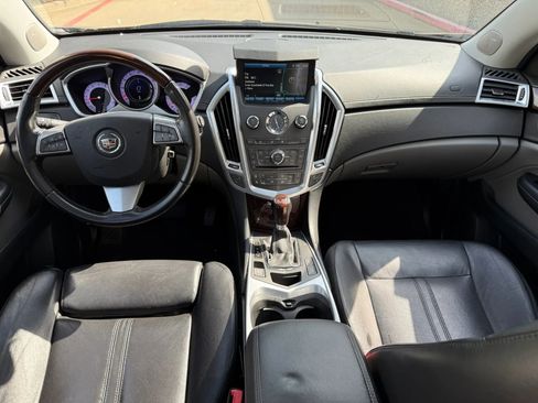 Used 2011 Cadillac SRX Luxury image 8