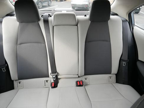 Used 2021 Toyota Corolla LE image 13