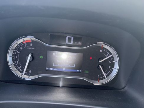 Used 2017 Honda Pilot EX image 9