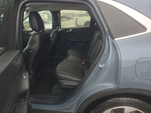 Used 2025 Ford Escape Platinum w/ Premium Technology Package image 18