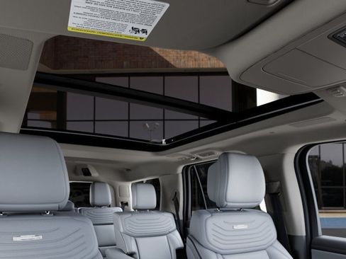 New 2027 Ford Expedition Platinum w/ Platinum Ultimate Package AWD/4WD image 22