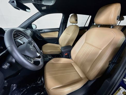 Certified 2022 Volkswagen Tiguan SE AWD/4WD image 5
