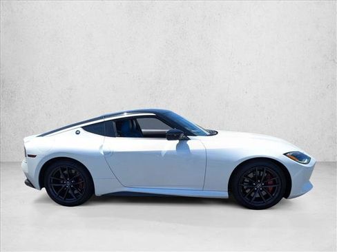 Used 2024 Nissan Z Performance w/ Floor Mat Package RWD image 4