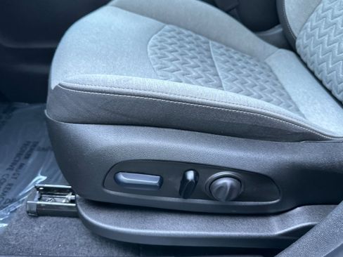 Used 2024 Chevrolet Equinox LT image 14