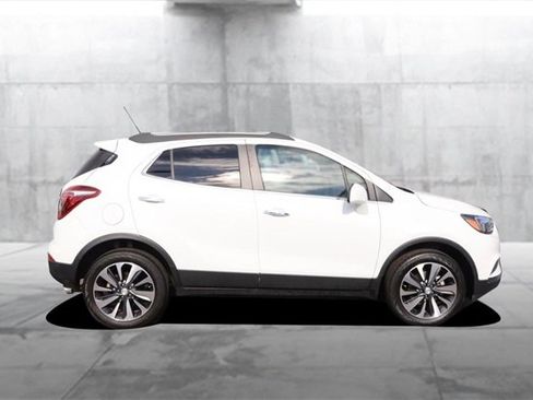 Used 2022 Buick Encore Preferred w/ Safety Package image 5