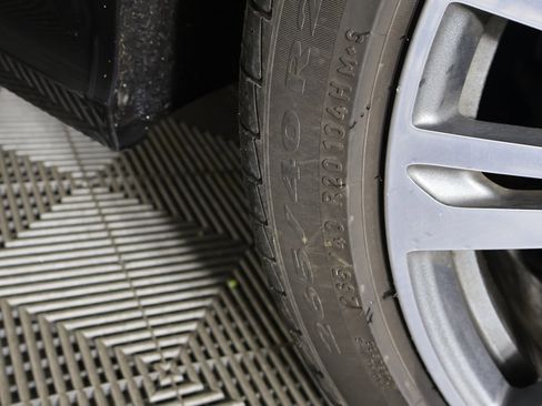 Used 2023 Audi A8 L 3.0T w/ Luxury Package image 26