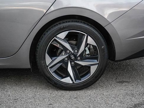 Certified 2022 Hyundai Elantra SEL w/ Convenience + Premium Package image 5