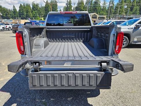 New 2026 GMC Sierra 1500 SLT w/ SLT Premium Package AWD/4WD image 14
