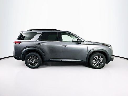 Used 2025 Nissan Pathfinder SV FWD image 10