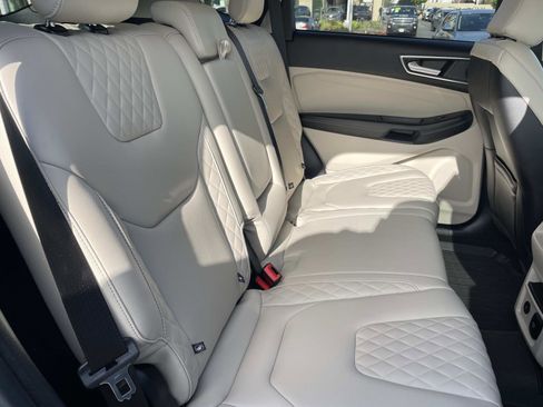 Used 2023 Ford Edge Titanium w/ Class II Trailer Tow Package image 26