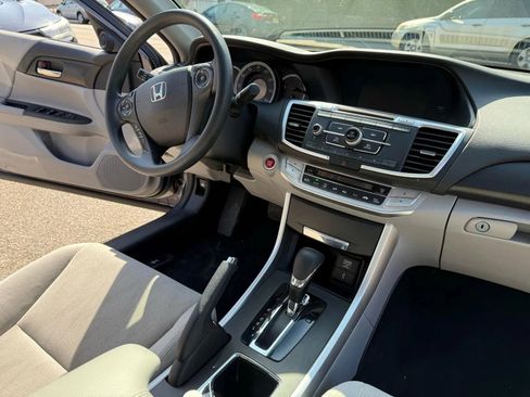 Used 2015 Honda Accord EX image 11