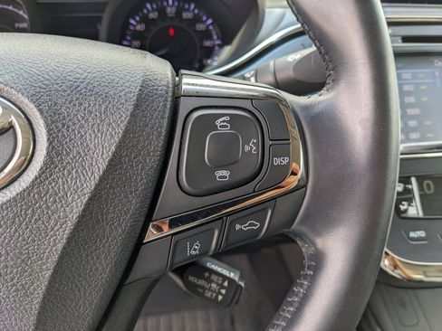 Used 2018 Toyota Avalon Limited FWD image 34