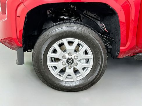 Used 2026 Toyota Tacoma SR5 AWD/4WD image 29