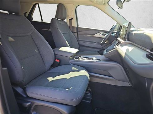 New 2026 Ford Explorer Active RWD image 10