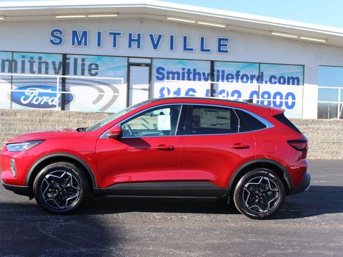 New 2026 Ford Escape Platinum w/ Premium Technology Package image 2