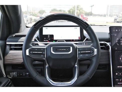 Used 2025 GMC Sierra EV Denali AWD/4WD image 16