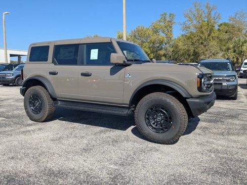 New 2026 Ford Bronco Outer Banks w/ Sasquatch Package image 3