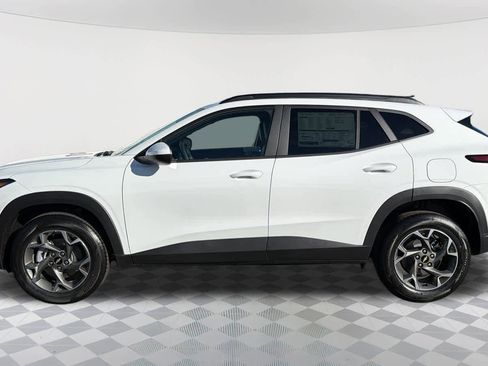 New 2026 Chevrolet Trax LT image 8