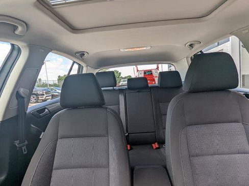 Used 2013 Volkswagen Golf TDI image 6