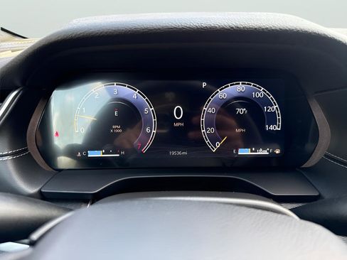 Used 2024 Jeep Grand Cherokee L Laredo image 25