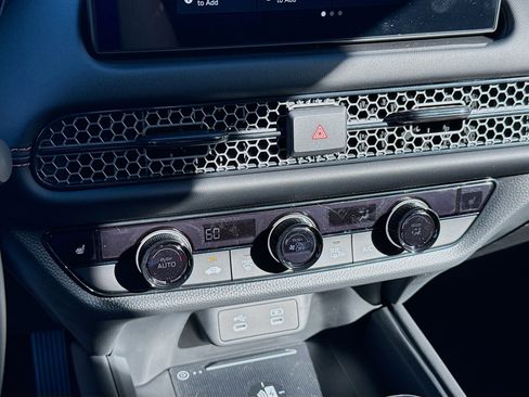 Certified 2026 Honda HR-V Sport image 14