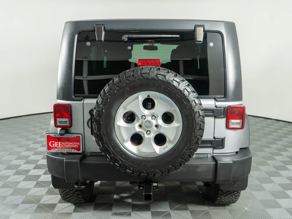 Used 2017 Jeep Wrangler Unlimited Sport w/ Quick Order Package 24S AWD/4WD image 5