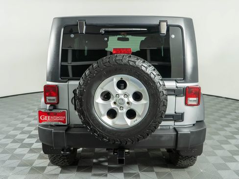 Used 2017 Jeep Wrangler Unlimited Sport w/ Quick Order Package 24S AWD/4WD image 5