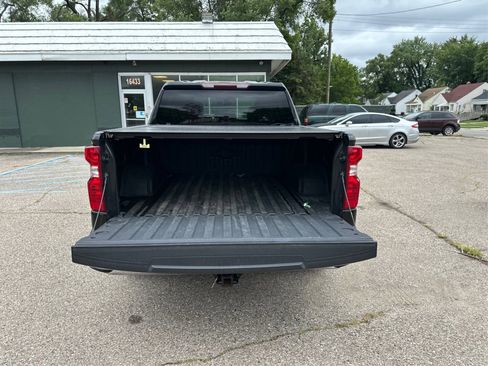 Used 2021 Chevrolet Silverado 1500 LT w/ Bed Protection Package image 13