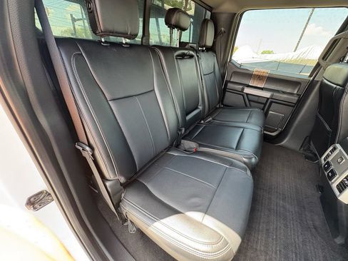 Used 2019 Ford F150 Lariat w/ Equipment Group 501A Mid AWD/4WD image 34