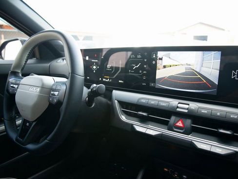 Used 2025 Kia K4 GT-Line w/ GT-Line Sunroof Package image 21