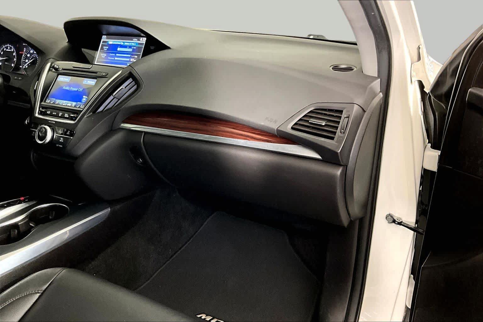 Used 2016 Acura MDX w/ Technology Package FWD image 18