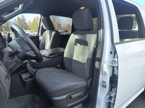 Used 2022 RAM 2500 Tradesman image 11