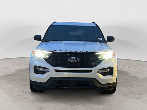 Used 2020 Ford Explorer ST w/ ST Street Pack image 8