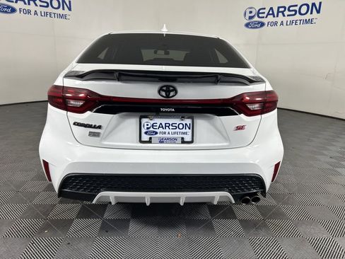 Used 2022 Toyota Corolla SE image 9