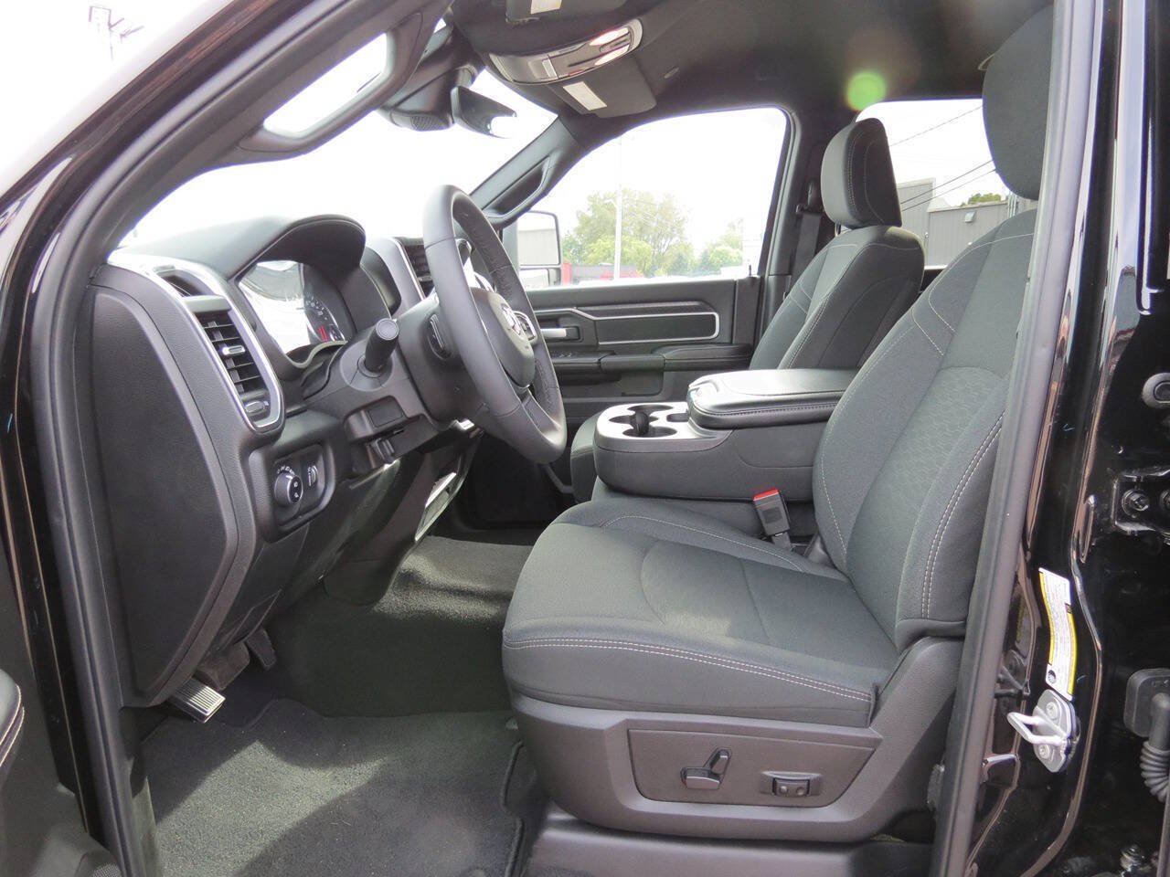 Used 2026 RAM 2500 Big Horn AWD/4WD image 11