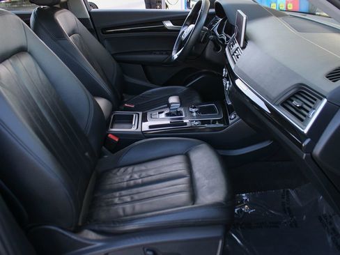 Used 2018 Audi Q5 2.0T Premium Plus w/ Premium Plus Package AWD/4WD image 24