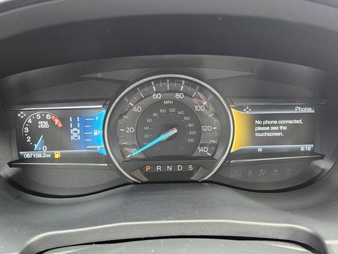 Used 2019 Ford Explorer XLT w/ Equipment Group 202A AWD/4WD image 16