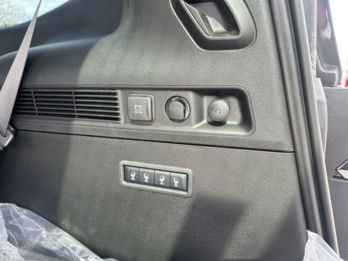 New 2026 Jeep Grand Wagoneer 4WD image 29