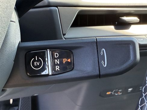 New 2026 Kia EV9 Wind image 27