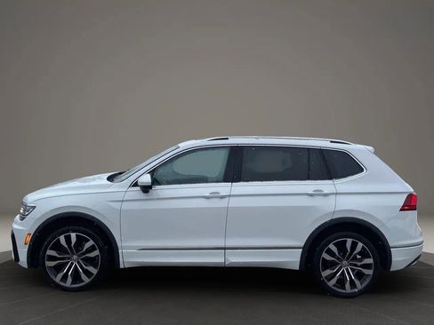 Used 2020 Volkswagen Tiguan SEL Premium R-Line w/ 3rd Row Seat Package AWD/4WD image 4