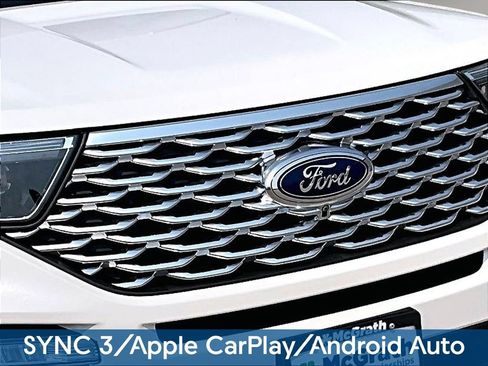 Used 2020 Ford Explorer Platinum w/ Premium Technology Package AWD/4WD image 36