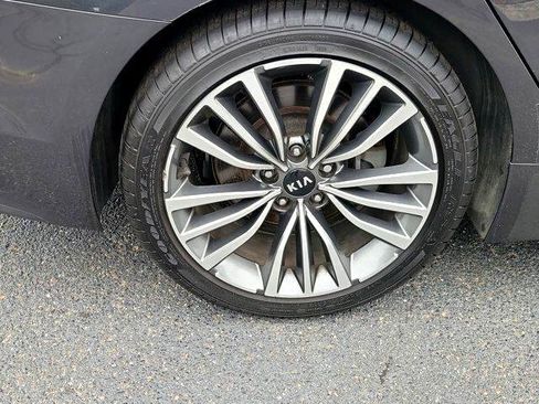 Used 2019 Kia Stinger image 5