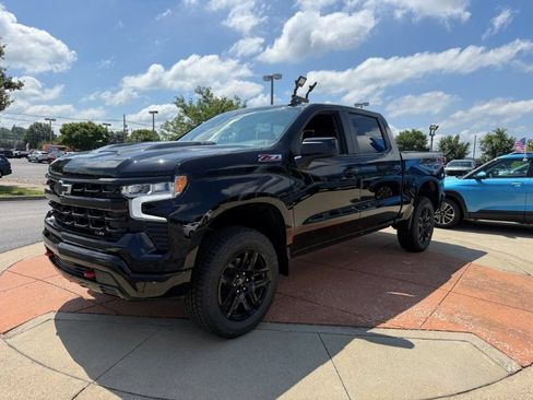 New 2026 Chevrolet Silverado 1500 LT Trail Boss w/ Convenience Package II AWD/4WD image 3
